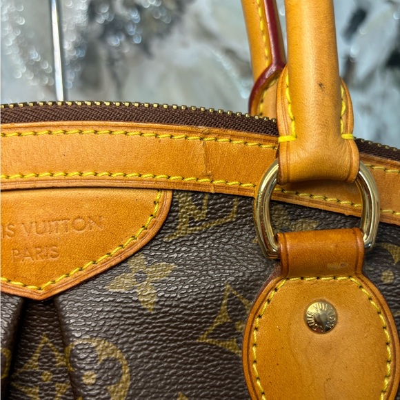❤️✨SOLD❤️✨Louis Vuitton Tivoli PM Bag - Picture 3 of 8